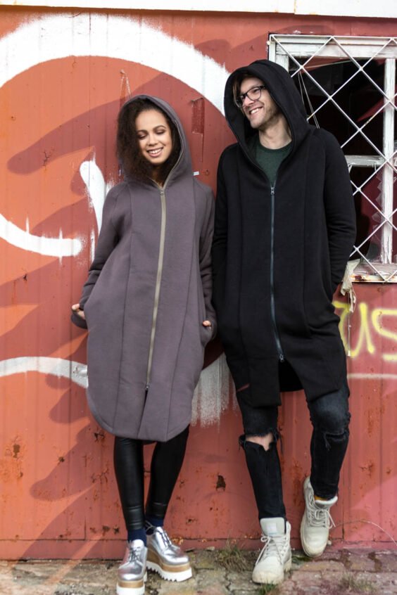 Ilgas bliuzonas su gobtuvu ir kikšenėmis JŪRA