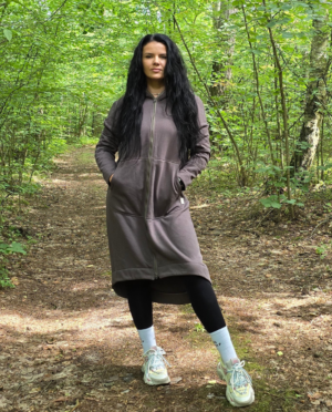 Comfy long jacket with hood, zipper and front pockets 'DAWN'
